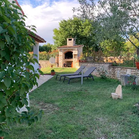 Apartments & Room Piutti Bale Exterior photo